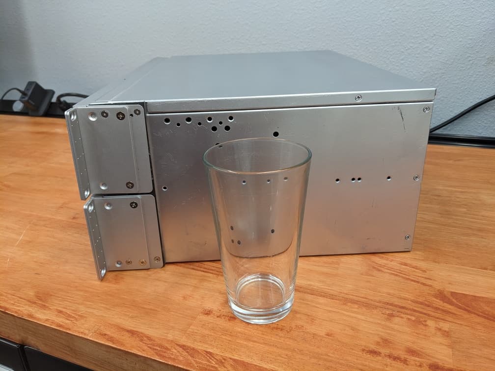 Ultra short depth 4U case that fits full sized ATX motherboard power supply and gpu